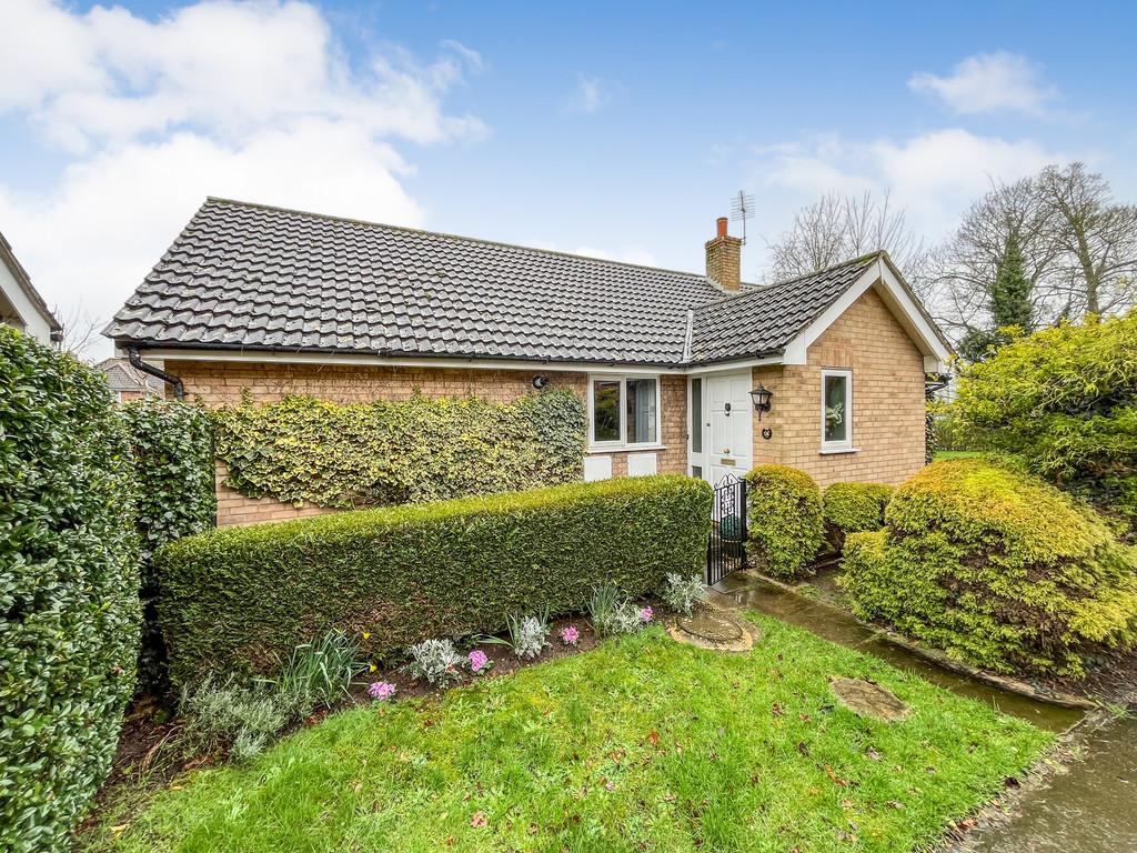 Herolf Way, Harleston 3 bed detached bungalow for sale £295,000