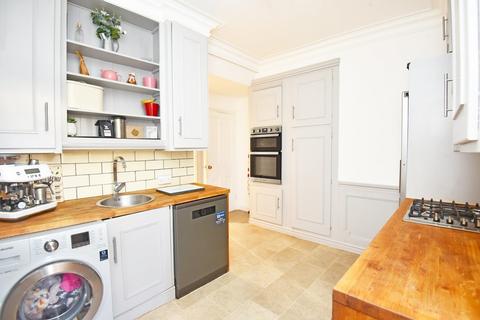 Flat 1, 53 West End Avenue, Harrogate, HG2 9BX