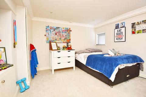 Flat 1, 53 West End Avenue, Harrogate, HG2 9BX