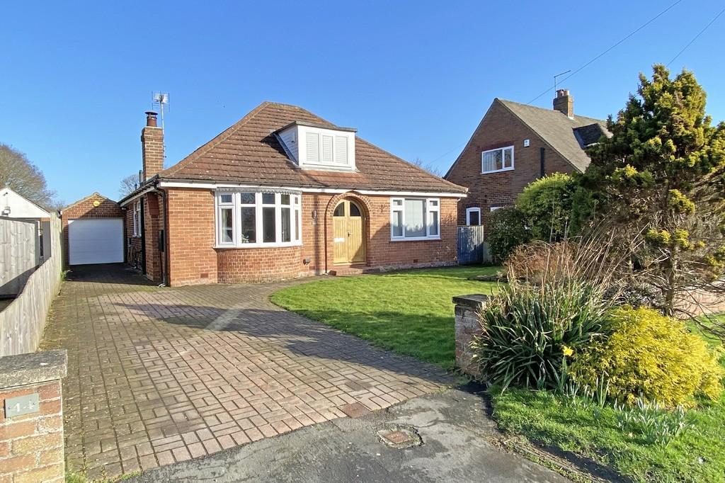 Moor Close, Killinghall 4 bed detached bungalow for sale £550,000