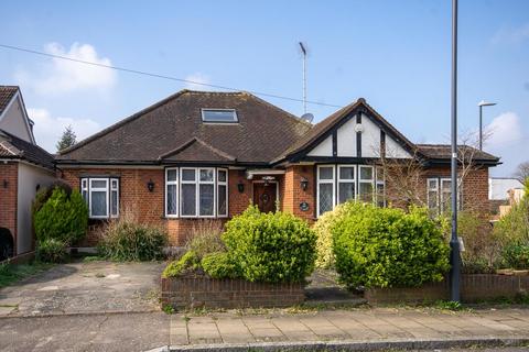 4 bedroom detached bungalow for sale, Hereford Gardens, Pinner HA5