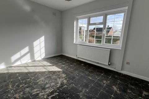 14 Beckford Close, Warminster, BA12 9LW