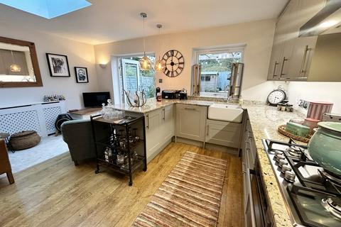 3 bedroom semi-detached house for sale, Widney Manor Road, Solihull