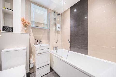 Flat 7, 16 Burnell Road, Sutton, SM1 4EE