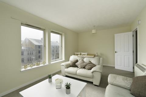 2 bed flat/apartment for rent in Virginia Street, AB11