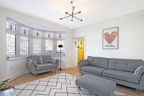 12 Richmond Road, Chingford, London, E4 7BN