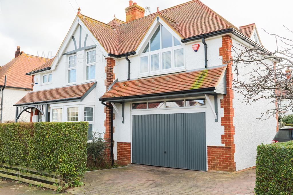 The Broadway, Herne Bay CT6 4 bed detached house for sale £760,000