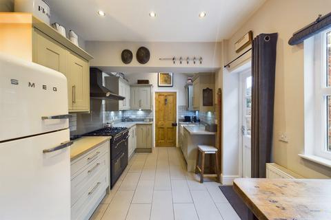 4 bedroom end of terrace house for sale - Alexandra Road, Winshill