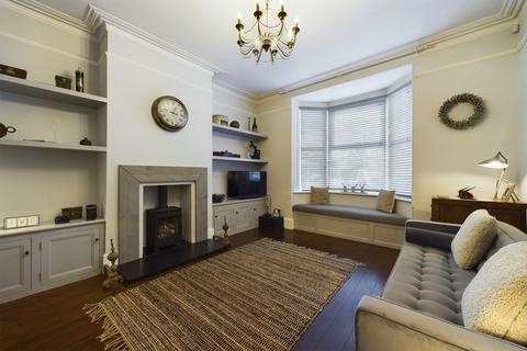 16 Alexandra Road, Burton-on-trent, DE15 0JE