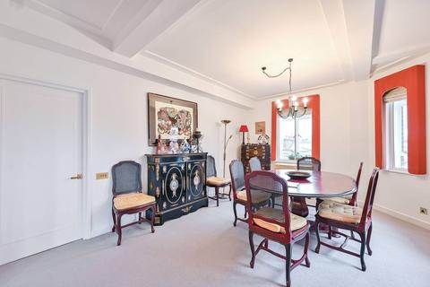 3 bedroom flat to rent, Cheltenham Terrace, Sloane Square, London, SW3