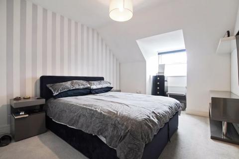 2 bedroom apartment to rent - Weir Road, Bexley
