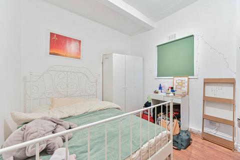 2 bedroom flat for sale, Drewstead Road, Streatham Hill, London, SW16