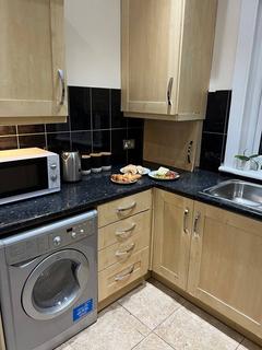 3 bedroom flat to rent, Melrose Avenue, Willesden Green, London, NW2