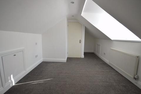 27 Broadmead, Gilwern, Abergavenny, NP7 0AN