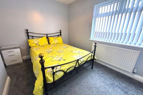 27 Broadmead, Gilwern, Abergavenny, NP7 0AN