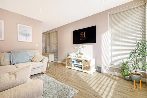 52 Austen Road, Basildon, SS14 3RZ