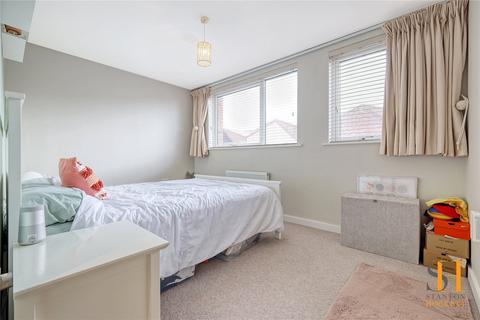 52 Austen Road, Basildon, SS14 3RZ