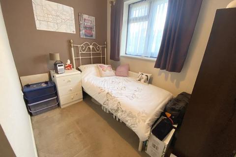 14 Kestrel Drive, Sutton Coldfield, B74 4XW