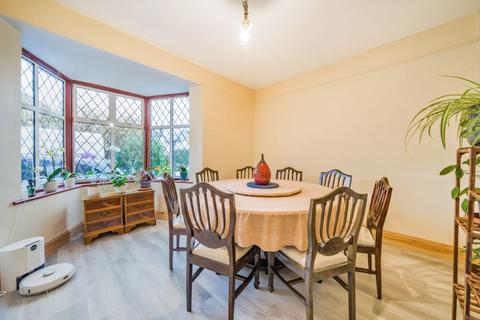 76 Woodcote Grove Road, Coulsdon, CR5 2AD