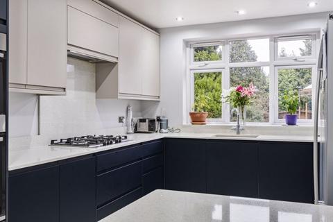 76 Woodcote Grove Road, Coulsdon, CR5 2AD
