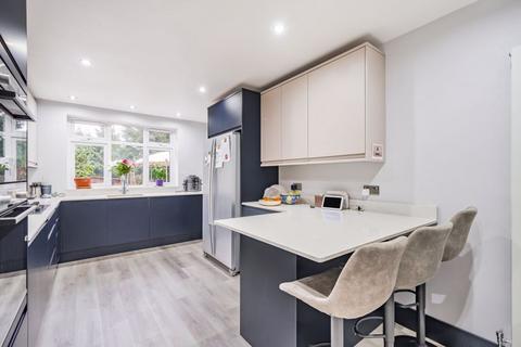 76 Woodcote Grove Road, Coulsdon, CR5 2AD