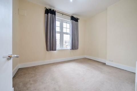 Flat 2, 2 Russell Hill Road, Purley, CR8 2XL