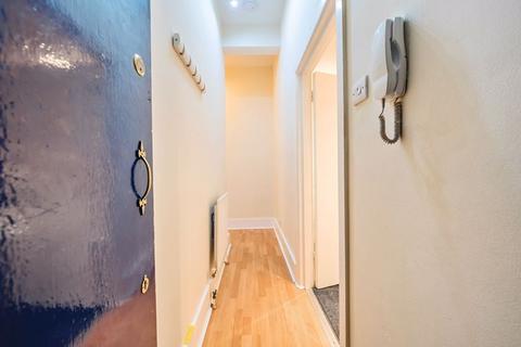 Flat 2, 2 Russell Hill Road, Purley, CR8 2XL