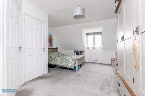 4 bedroom semi-detached house for sale - Kings Drive, Kings Down, Bridgwater