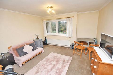 Flat, 20 Basing Close, Maidstone, ME15 7UZ