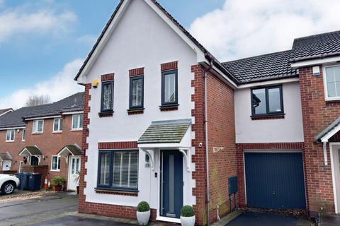 3 bedroom end of terrace house for sale, Water Mill Crescent, West Midlands