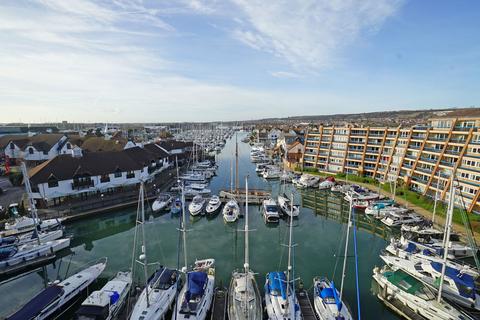 2 bedroom penthouse for sale - Oyster Quay, Port Solent PO6