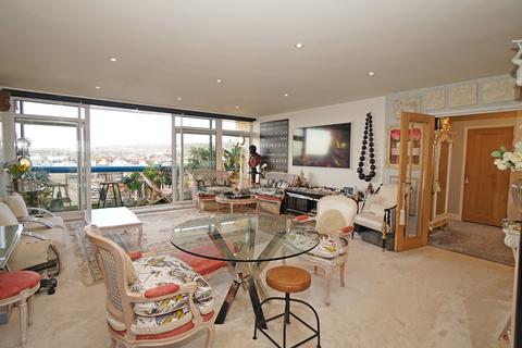 2 bedroom penthouse for sale - Oyster Quay, Port Solent PO6