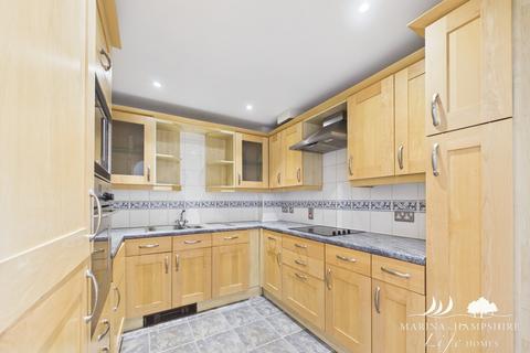 2 bedroom apartment for sale, Victory House, Port Solent PO6