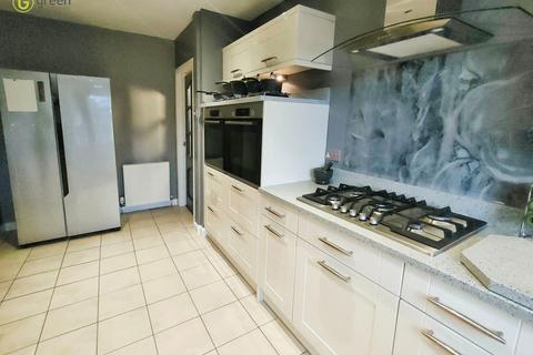 256 Bradford Road, Birmingham, B36 9AB