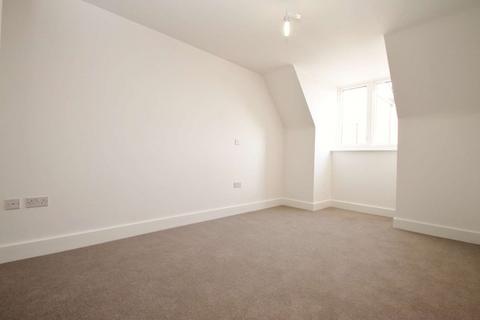 1 bedroom apartment for sale - Portman House, Eastcote, Middlesex