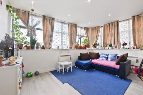 1 bedroom apartment for sale, Imperial Drive, Harrow