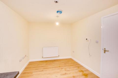 2 bedroom apartment to rent - Wellsway, Bath