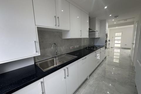 1 bedroom bungalow to rent, Hatch Lane, Windsor, SL4