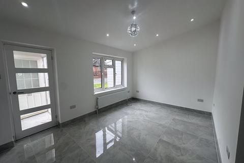 1 bedroom bungalow to rent, Hatch Lane, Windsor, SL4