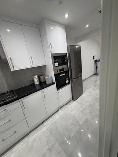 1 bedroom semi-detached bungalow to rent, Hatch Lane, Windsor, SL4