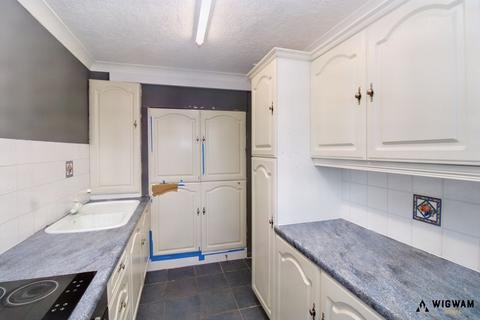 2 bedroom apartment for sale, Lindsey Place, Hull, HU4