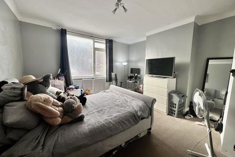 2 bedroom ground floor flat for sale - Norham Road, North Shields