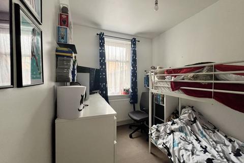2 bedroom ground floor flat for sale, Norham Road, North Shields