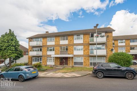2 bedroom apartment for sale - Bevan Way, Hornchurch, RM12