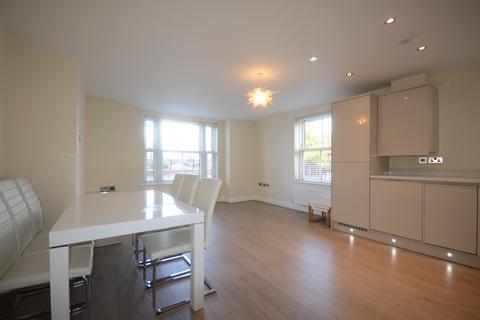 2 bedroom apartment to rent, St Leonards Road