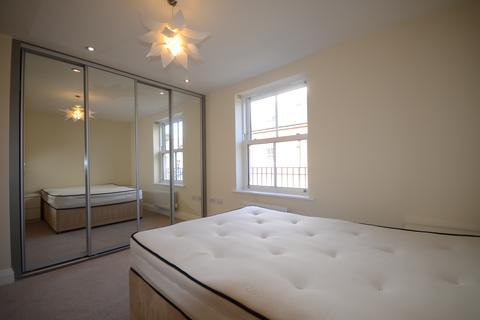 2 bedroom apartment to rent, St Leonards Road