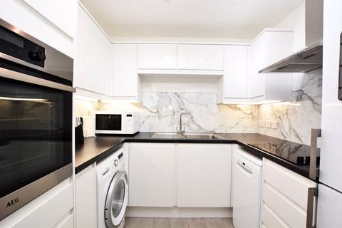 1 bedroom retirement property for sale, Uxbridge Road, Hatch End