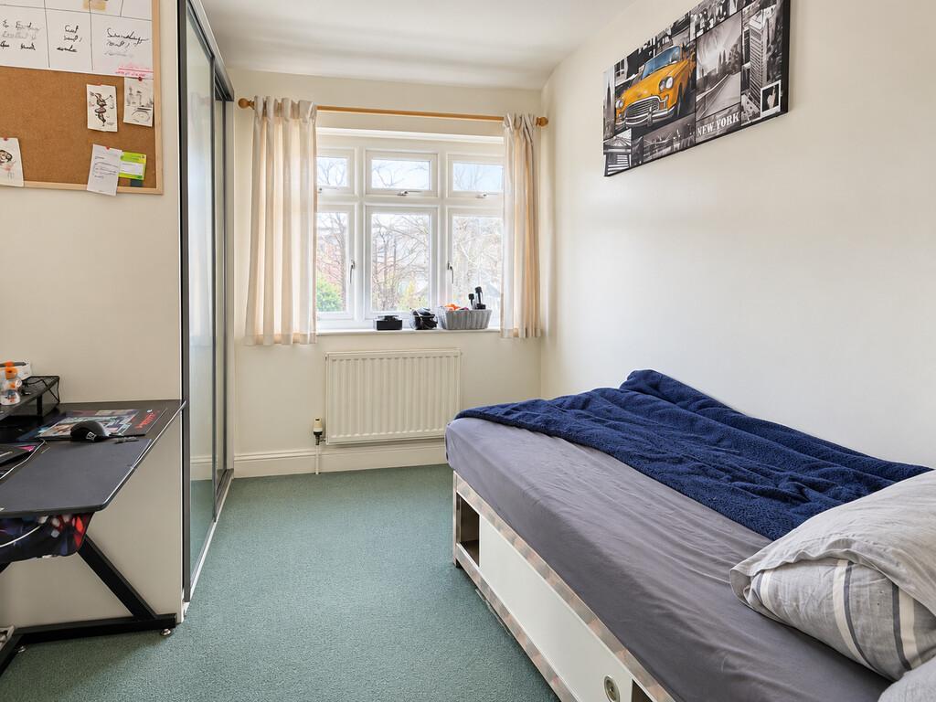 Apartment in Cambridge - View 5