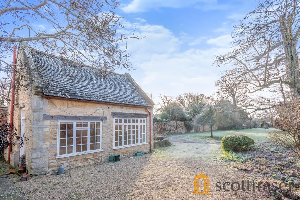 Station Road, Eynsham 1 bed cottage to rent £895 pcm (£207 pw)
