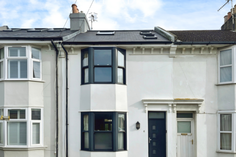 4 bedroom terraced house to rent - Haddington Street, Hove